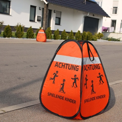 Vorsicht spielende Kinder - Aufsteller
